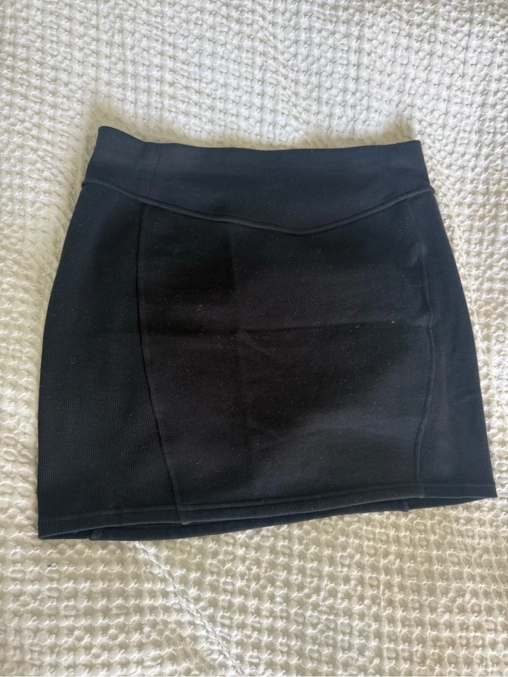 lululemon athletica Black Mini Scuba skirt.